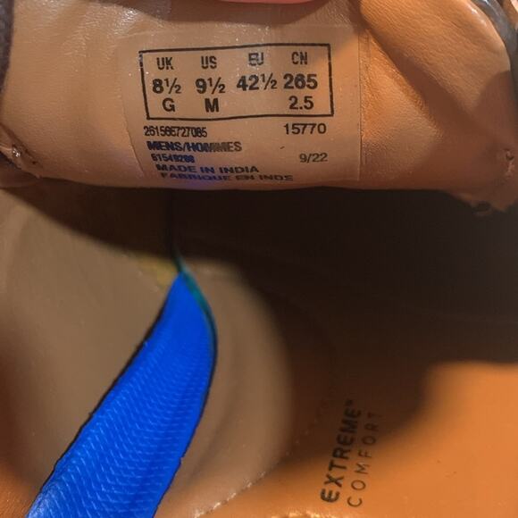 Clarks Men's Brown Leather Oxfords - Picture 8 of 11